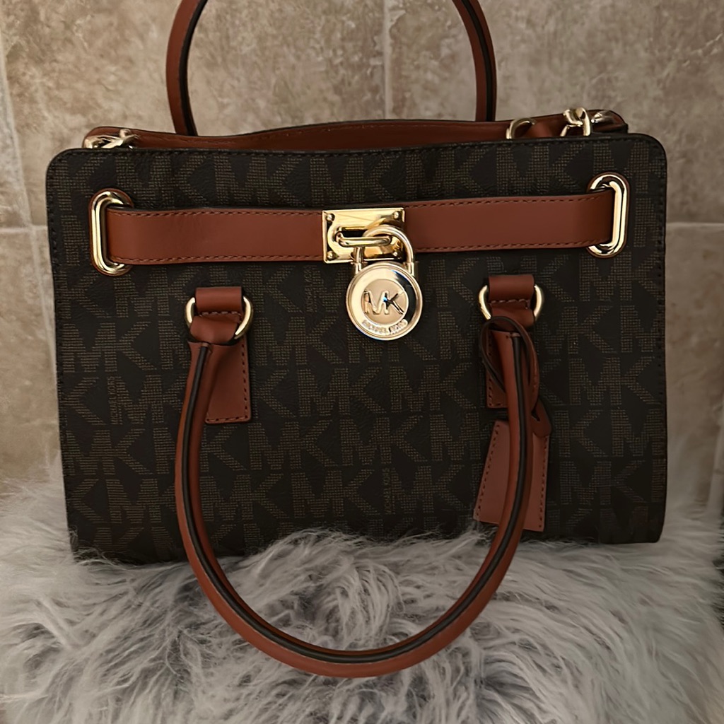 Brand New Michael Kors Purse Brand New Michael Kors Purse